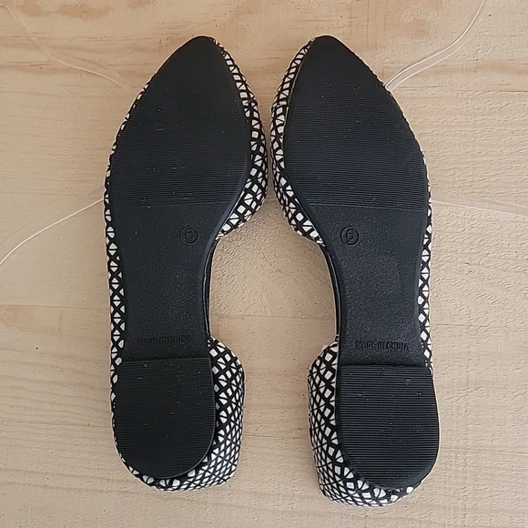 Gap sz6 Canvas Black and White Flats - Picture 6 of 8
